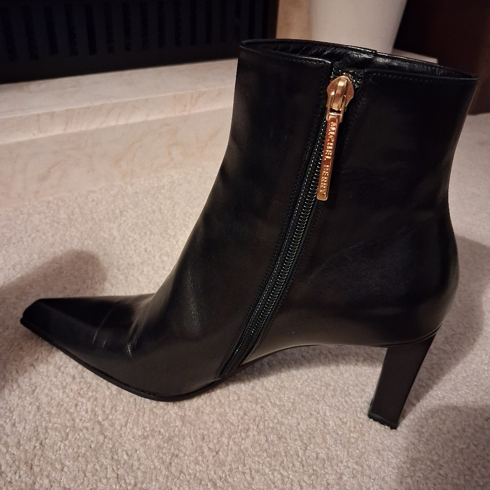 NWT VTG Carolyn Bessette Black Leather Short Boots by Michel Perry - Picture 5 of 16